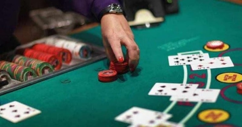 Cách canh bài baccarat dựa vào chuỗi liên tiếp